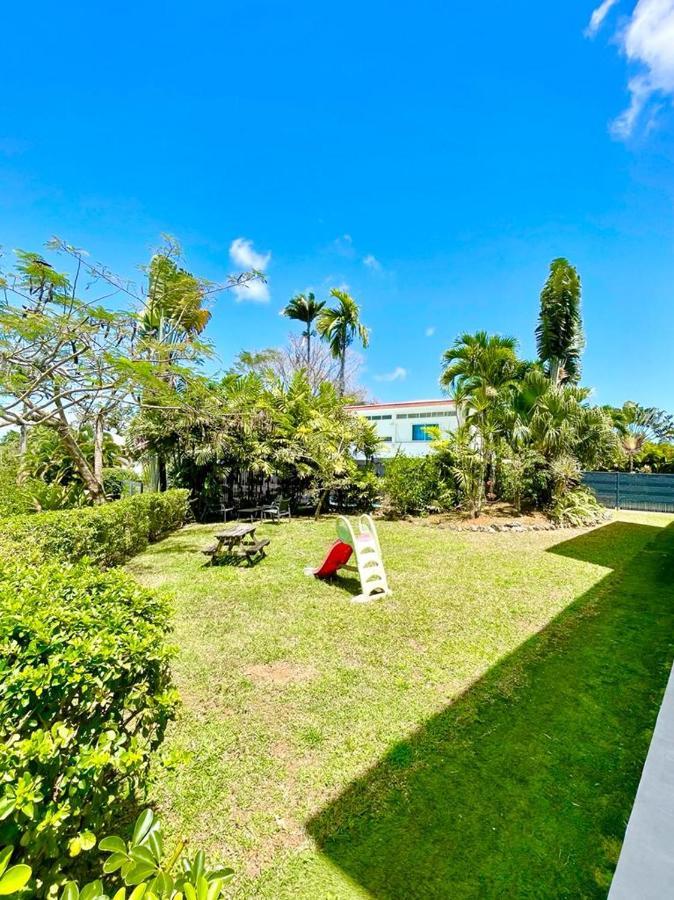 Villa Kumquat Avec Piscine Et Vue Sur Les Montagnes เปอตีต์-บูร์ก ภายนอก รูปภาพ