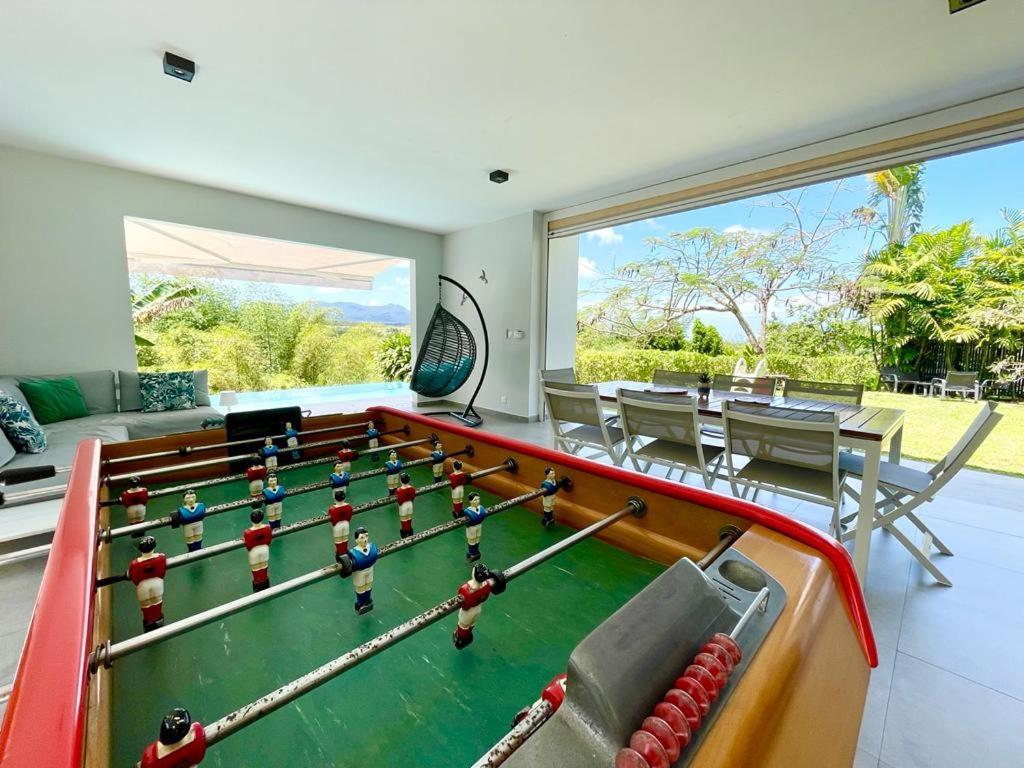 Villa Kumquat Avec Piscine Et Vue Sur Les Montagnes เปอตีต์-บูร์ก ภายนอก รูปภาพ
