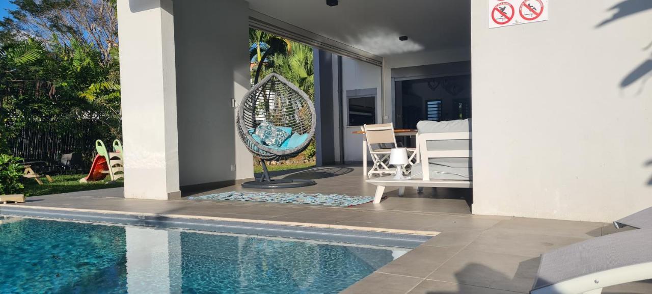 Villa Kumquat Avec Piscine Et Vue Sur Les Montagnes เปอตีต์-บูร์ก ภายนอก รูปภาพ